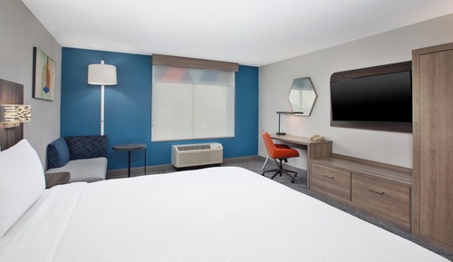 Standard Room, 1 King Bed