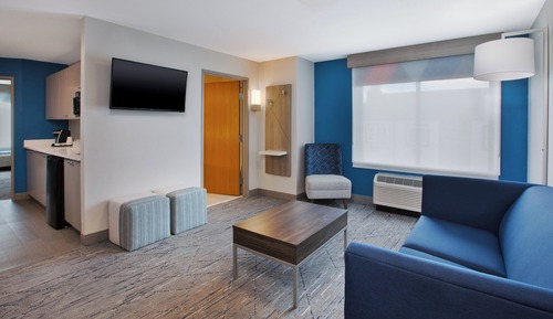 Suite, 1 King Bed