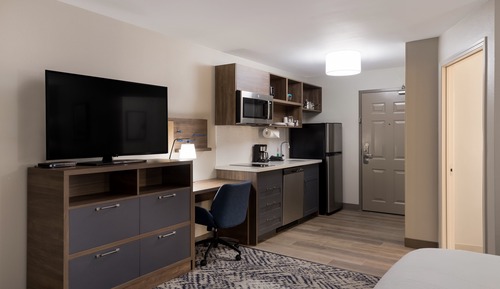 Studio Suite, 1 King Bed, Accessible (Mobility, Accessible Tub)