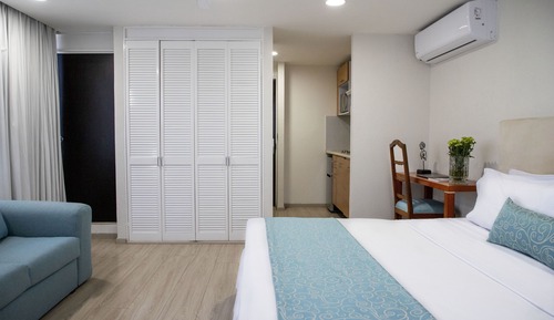 Junior Studio Suite