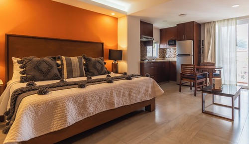 King Suite with Town & Mountain View