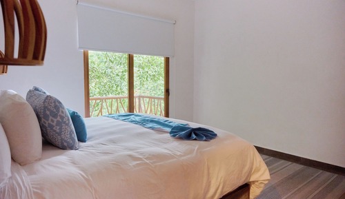 Ocean View Penthouse Premium