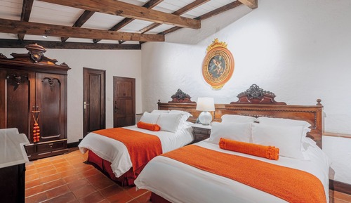 Suite, 2 Queen Beds, No. 10