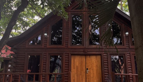 Signature Cabin, 3 Bedrooms, Poolside