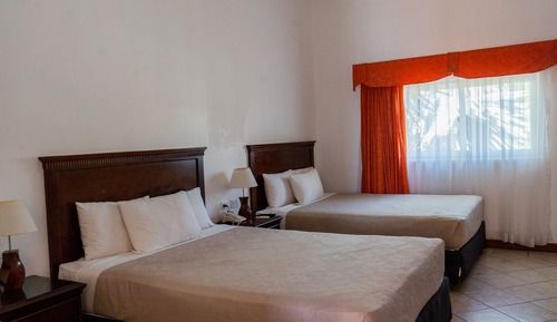 Deluxe Room, 2 Queen Beds