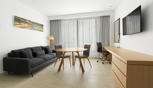 Junior Room, 1 King Bed