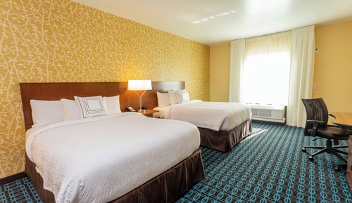 Room, 2 Queen Beds, Accessible Bathtub