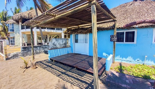 Panoramic Cabin, Air conditioning, Beachfront