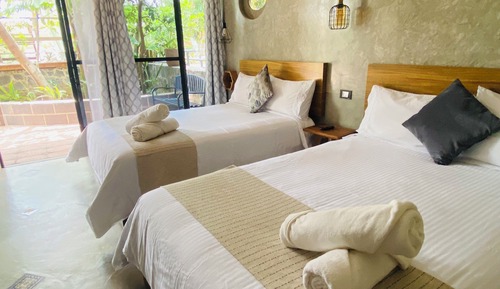 C1 - Deluxe Quadruple Room, Patio, Garden View