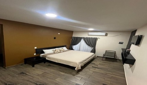 Basic Room, 1 King Bed, Balcony, City View