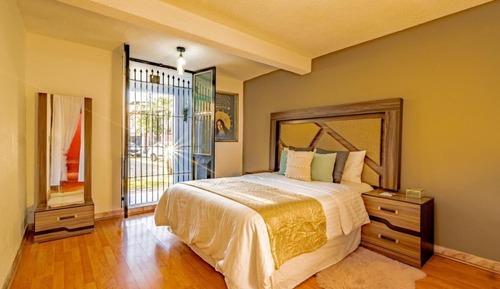 House, 4 Bedrooms, Balcony, Garden View