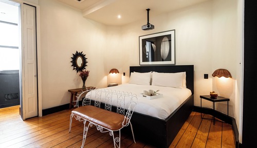 Moon Suite