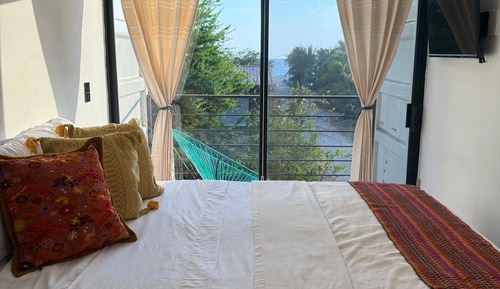 Premium Studio Suite, Balcony, Partial Ocean View
