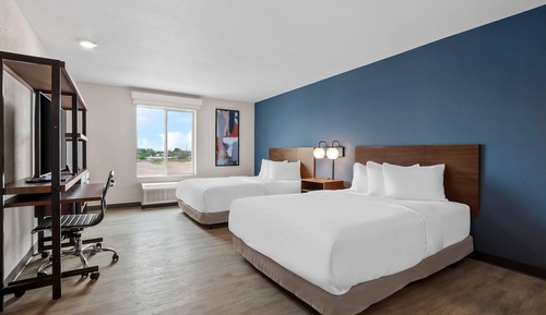 Suite, 2 Queen Beds, Non Smoking
