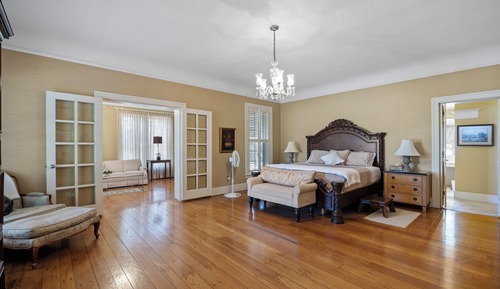 Grand House