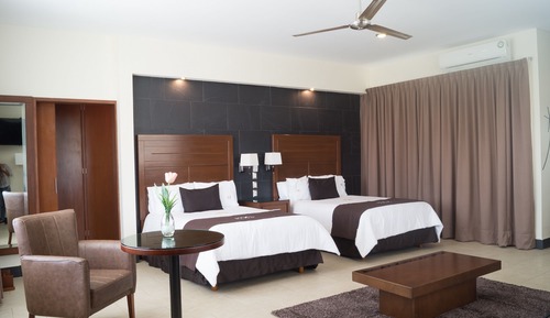 Suite, 2 Double Beds