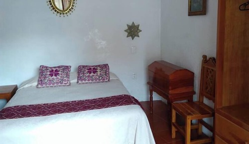Standard Room, 1 Queen Bed