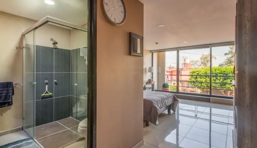 Executive Studio Suite