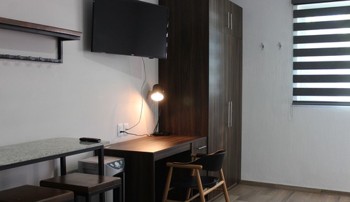 Deluxe Studio Suite