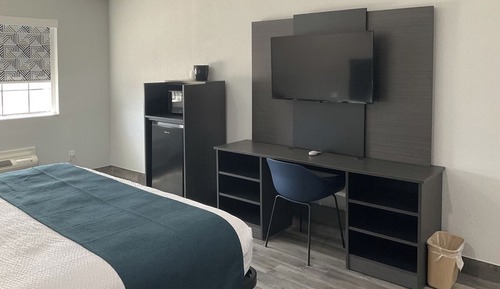 Standard Suite, 1 King Bed, Non Smoking