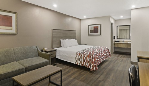 Deluxe Room, 1 King Bed, Accessible, Non Smoking