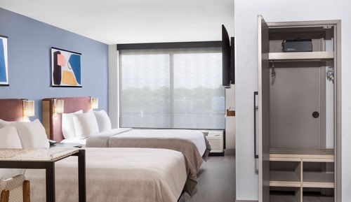 Suite, 2 Queen Beds (Extra Floor Space)