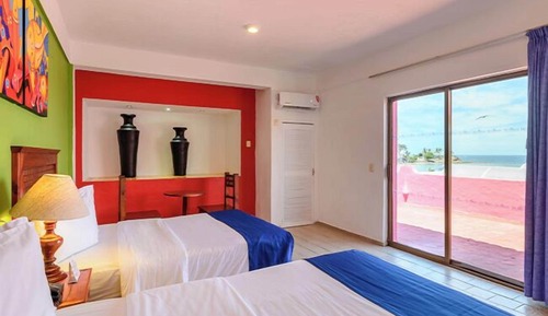 Standard Room (2 Double Beds)