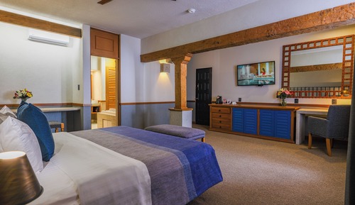 Superior Deluxe with Jacuzzi
