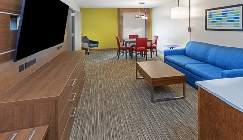 Suite, 1 King Bed with Sofa bed (With Sofa Bed)