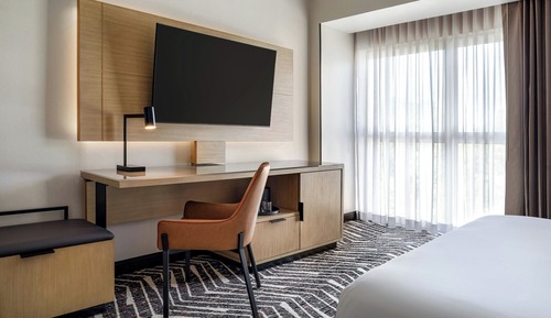 Club Room, 1 King Bed