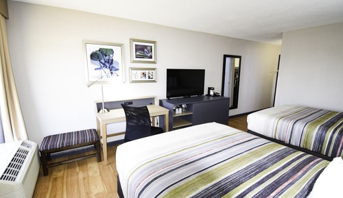 Room, 2 Queen Beds, Accessible, Non Smoking
