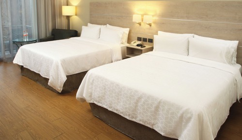 Standard Room, 2 Queen Beds, Ground Floor