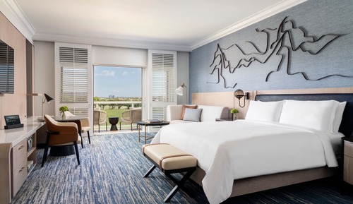 Club Villa, 1 King Bed, Balcony