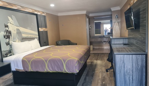 Deluxe Single Room