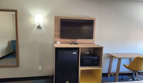 Studio Suite, 1 King Bed, Non Smoking