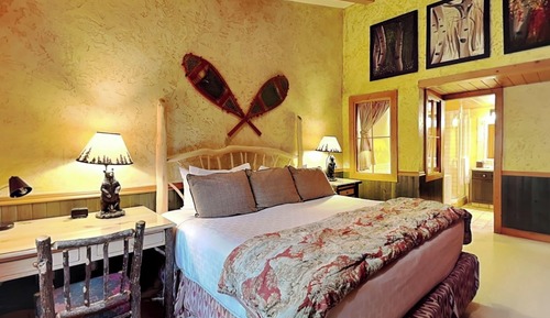 Deluxe Two Bedroom plus Loft ~ A3H
