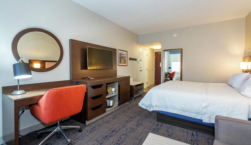 Room, 1 King Bed, Accessible (Mobility & Hearing, Roll-in Shower)