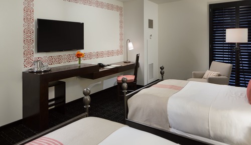 City Room, 2 Double Beds, City View