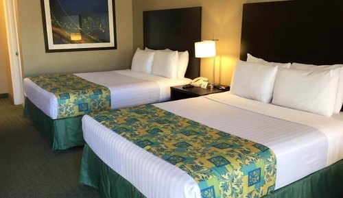 Deluxe Room, 2 Queen Beds (Upstairs room, stair access only)