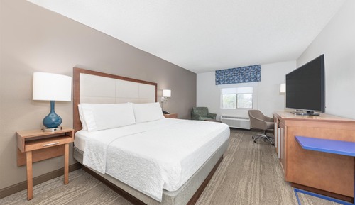 One Queen Bed, Non-Smoking