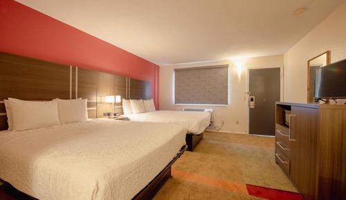 Room, 2 Queen Beds, Accessible, Non Smoking