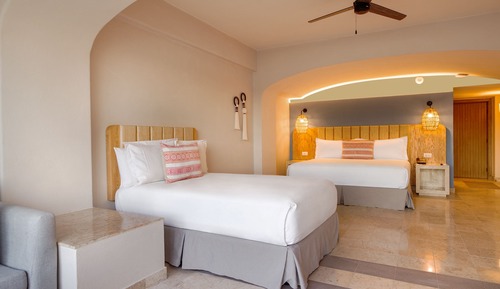 De Lujo Superior Cama King y 1 cama matrimonial