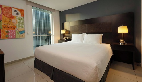 Standard Room, 1 King Bed