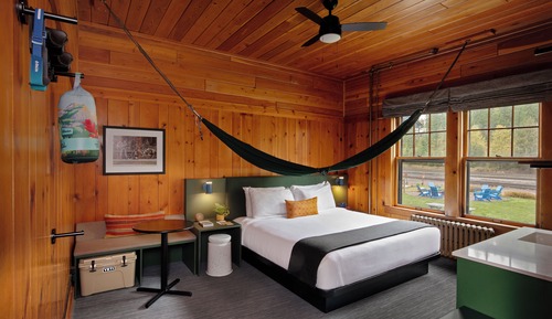 Standard Room, 1 King Bed