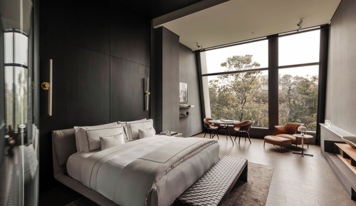 Suite, Park View