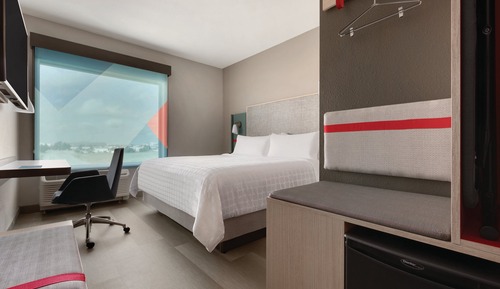 Standard Room, 1 King Bed, Accessible (Communications)