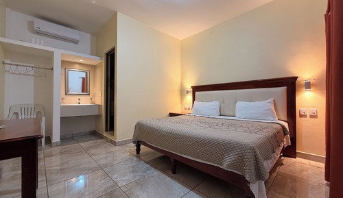 Standard Single Room