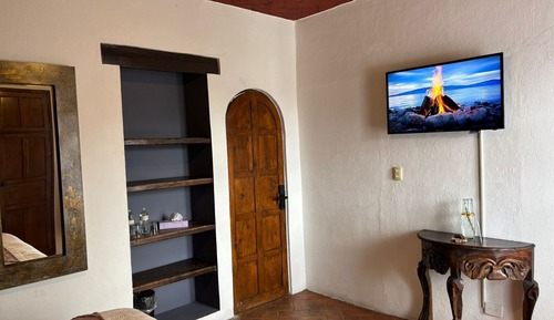 Deluxe Suite, Balcony, Courtyard View