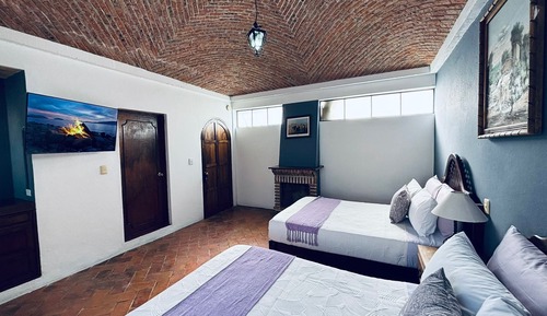 Comfort Suite, 2 Double Beds, Pool View