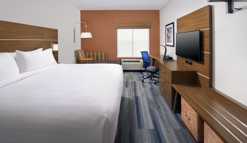 Standard Room, 1 King Bed